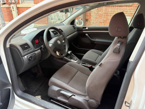 2009 Volkswagen Rabbit S PZEV