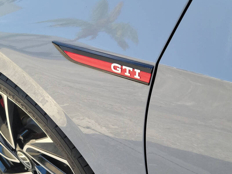 2024 Volkswagen Golf GTI Autobahn