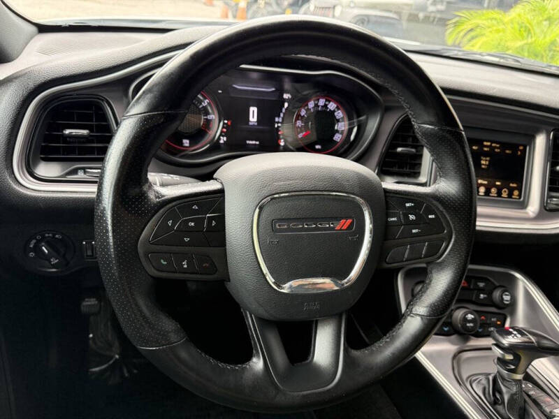 2021 Dodge Challenger SXT
