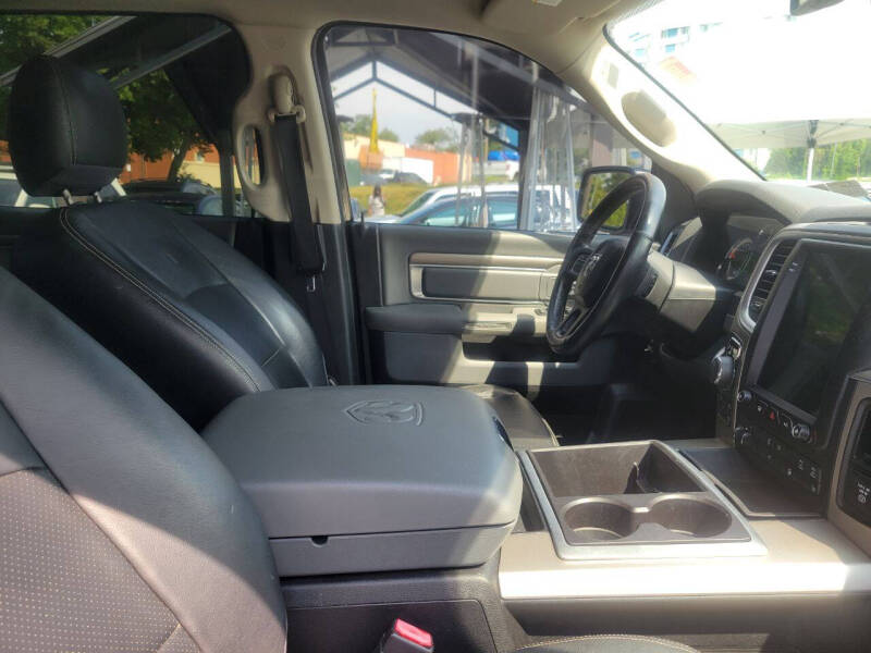 2014 RAM 1500 SLT