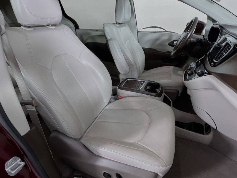 2020 Chrysler Pacifica Touring L Plus