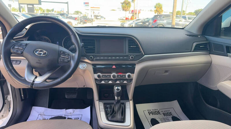 2020 Hyundai Elantra