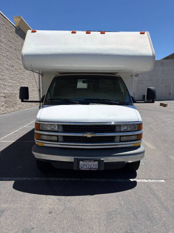 2000 Winnebago Minnie  C Chevy 24V