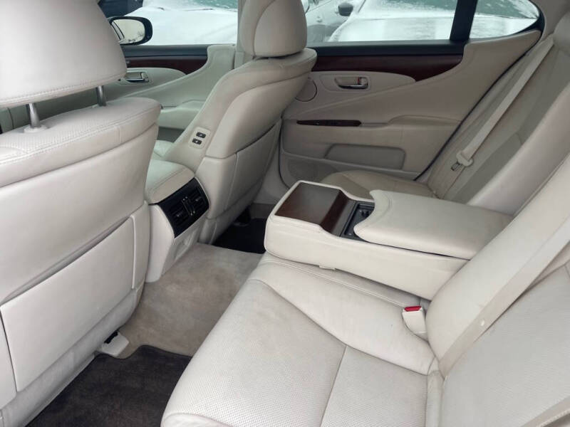 2010 Lexus LS 460