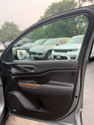 2023 GMC Acadia SLE