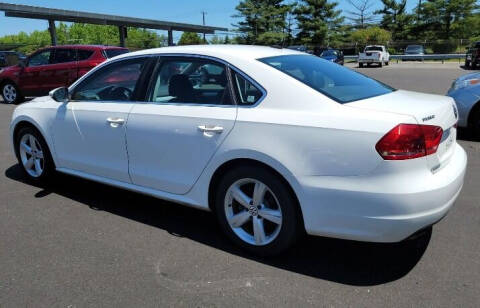 2012 Volkswagen Passat SE PZEV