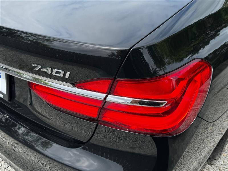 2017 BMW 7 Series 740i