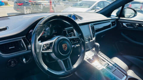 2018 Porsche Macan S