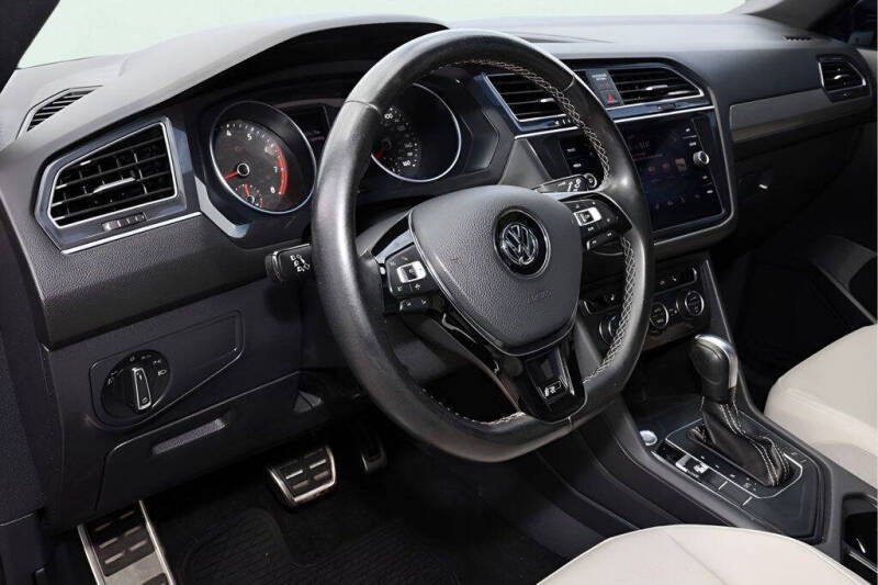 2021 Volkswagen Tiguan SE R-Line Black