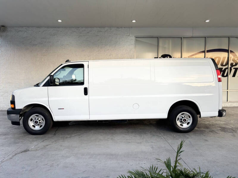 2019 GMC Savana 3500