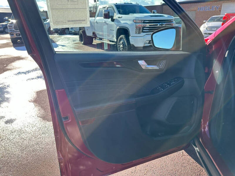 2026 Ford Escape Hybrid ST-Line Select