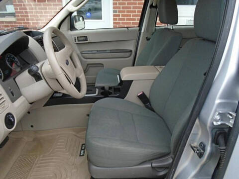2010 Ford Escape XLS