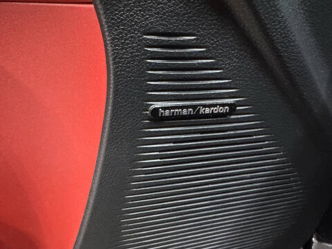 2016 Dodge Challenger 392 HEMI Scat Pack Shaker