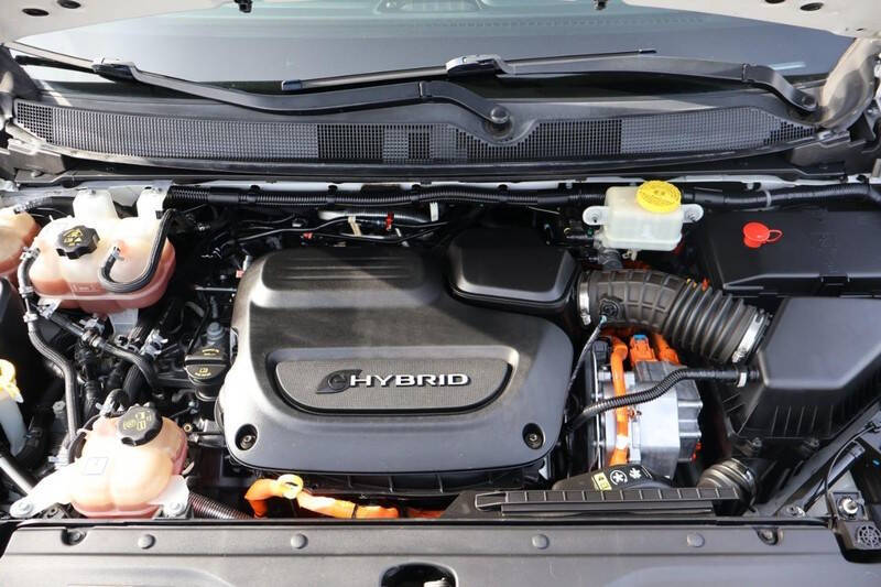 2018 Chrysler Pacifica Hybrid Touring L