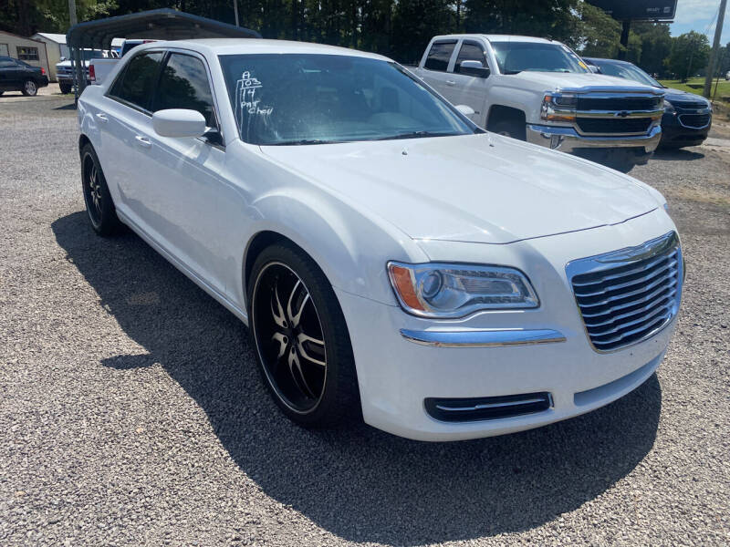 2014 Chrysler 300 for sale at Baileys Truck and Auto Sales in Effingham SC