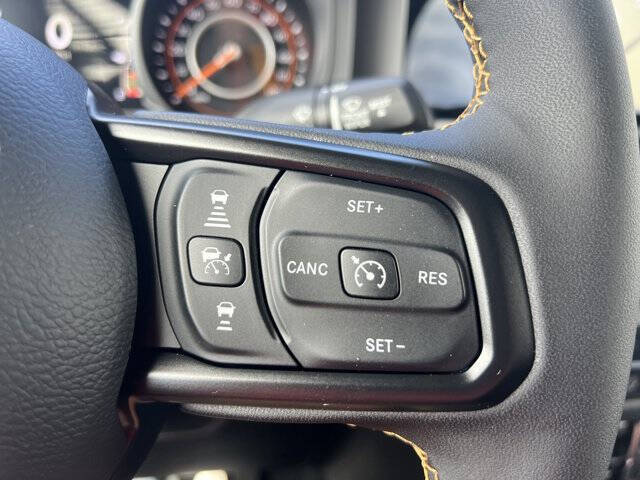 2024 Jeep Gladiator Sport S