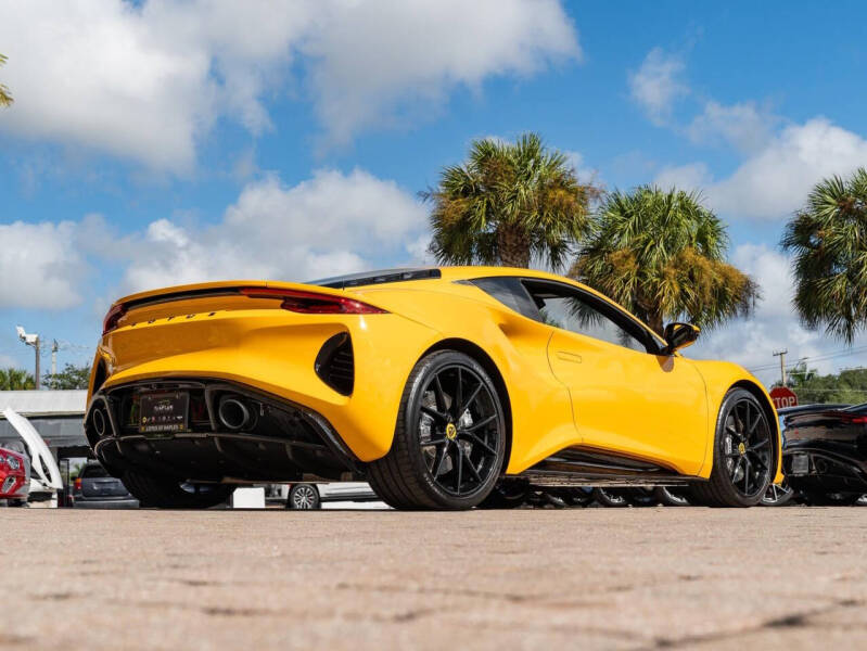 2025 Lotus Emira V6 Base