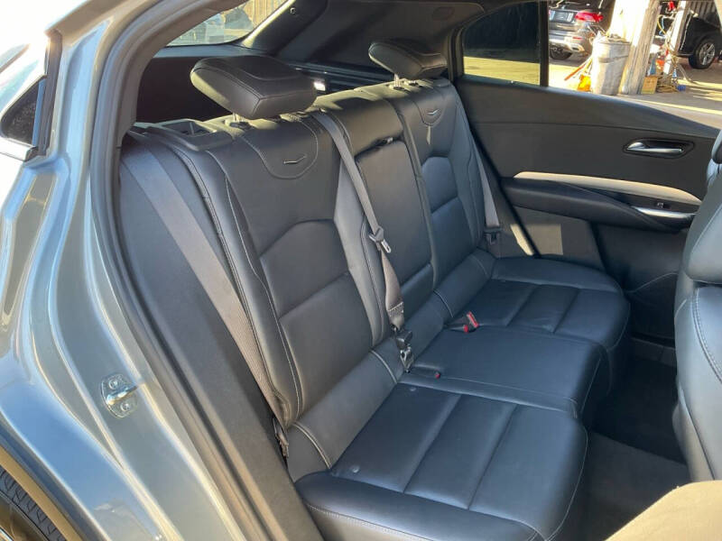 2023 Cadillac XT4 Premium Luxury