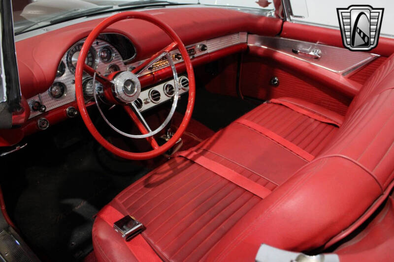 1957 Ford Thunderbird