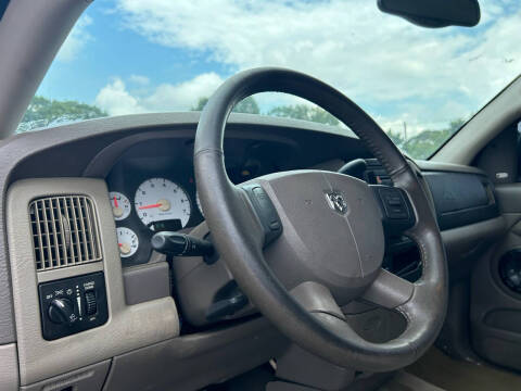2004 Dodge Ram 1500 SLT