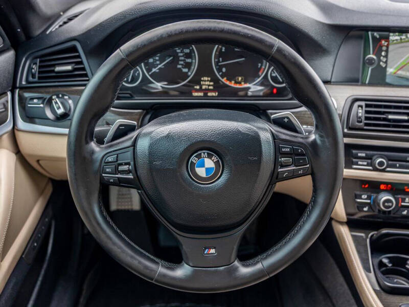 2011 BMW 5 Series 550i