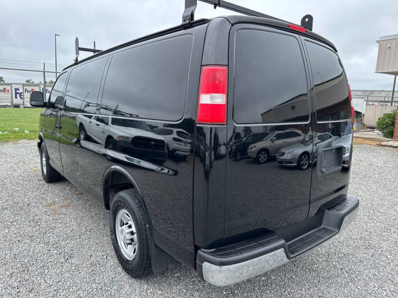 2017 Chevrolet Express 2500