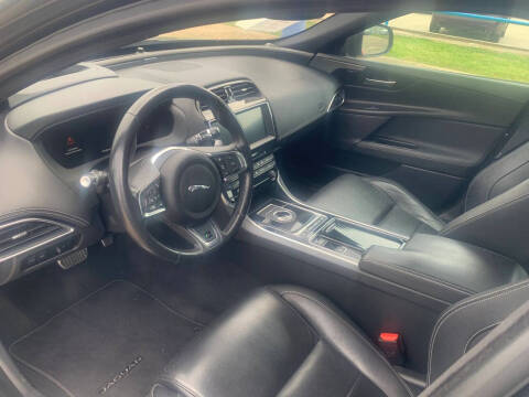 2019 Jaguar XE S