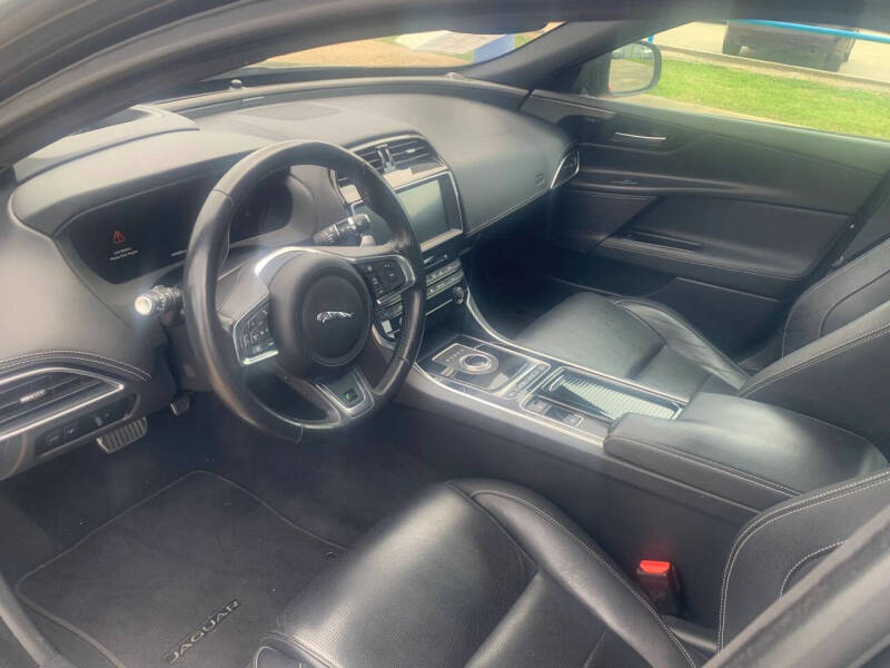 2019 Jaguar XE S