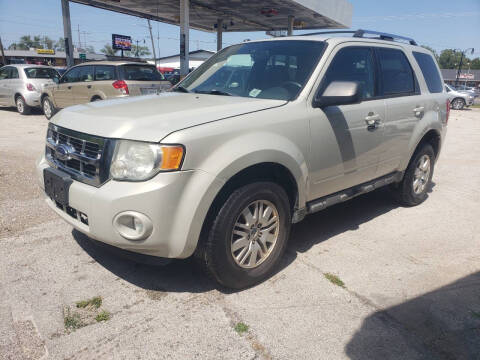 2009 Ford Escape for sale at D-OLEO AUTO SALES in Wilmington IL