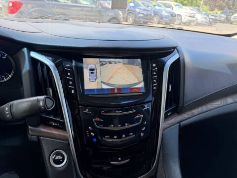 2018 Cadillac Escalade ESV Premium Luxury