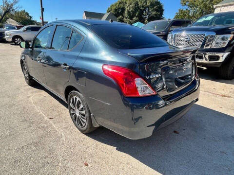2017 Nissan Versa 1.6 S