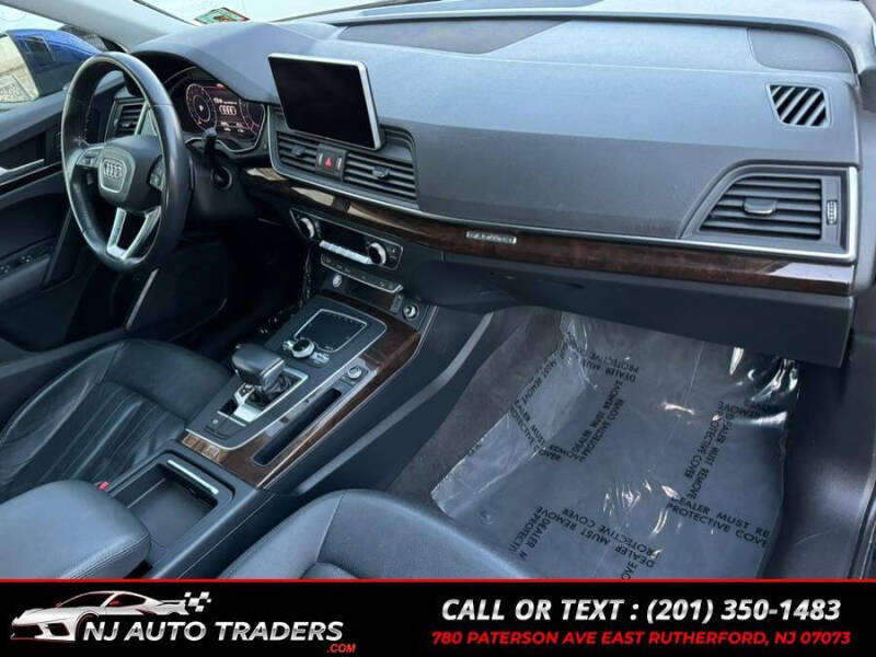 2018 Audi Q5 2.0T quattro Premium Plus