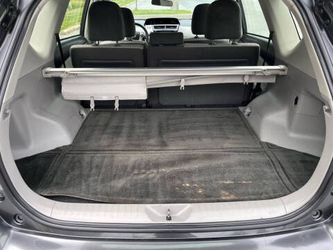 2016 Toyota Prius v Two