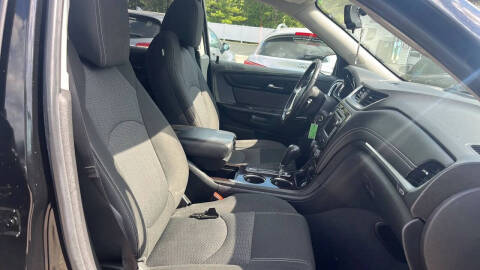 2017 Chevrolet Traverse LT