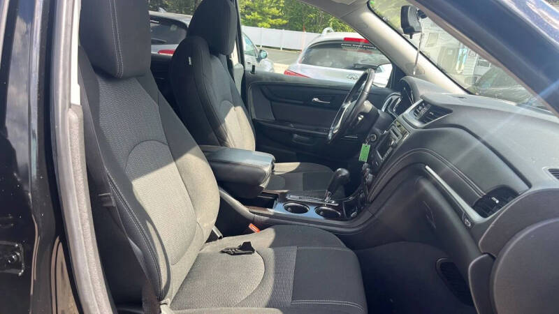 2017 Chevrolet Traverse LT