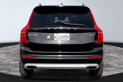 2019 Volvo XC90 T6 Momentum