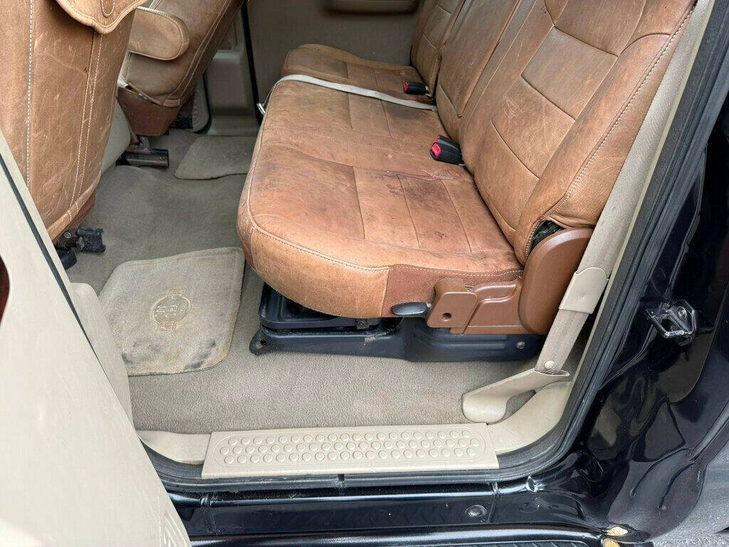 2005 Ford F-350 Super Duty 39
