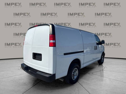 2021 Chevrolet Express 2500