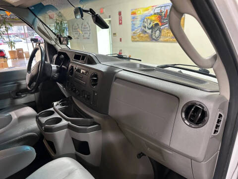 2013 Ford E-Series E-150