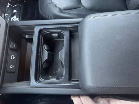 2024 Land Rover Defender 130 P400 X-Dynamic SE