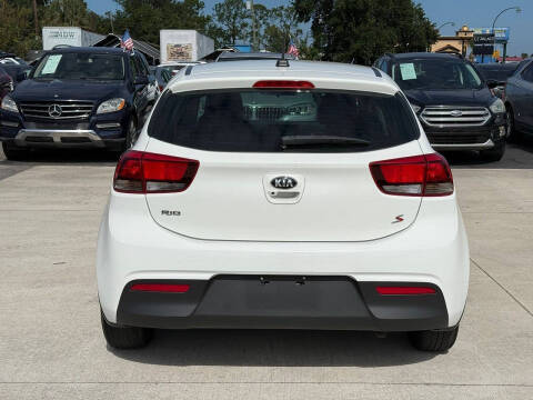 2021 Kia Rio 5-Door S