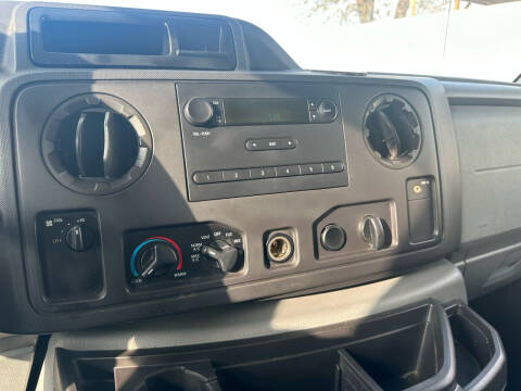 2012 Ford E-Series E-450 SD