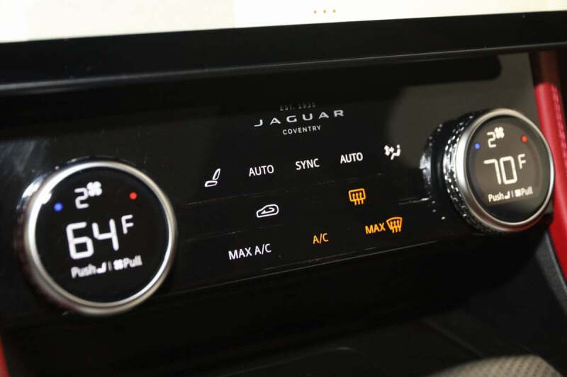 2024 Jaguar F-PACE SVR