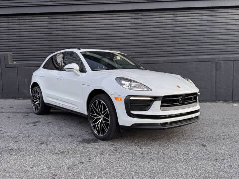 2025 Porsche Macan