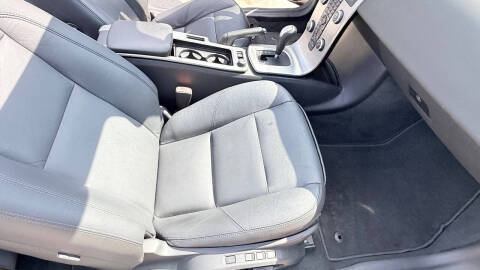 2009 Volvo C70 T5