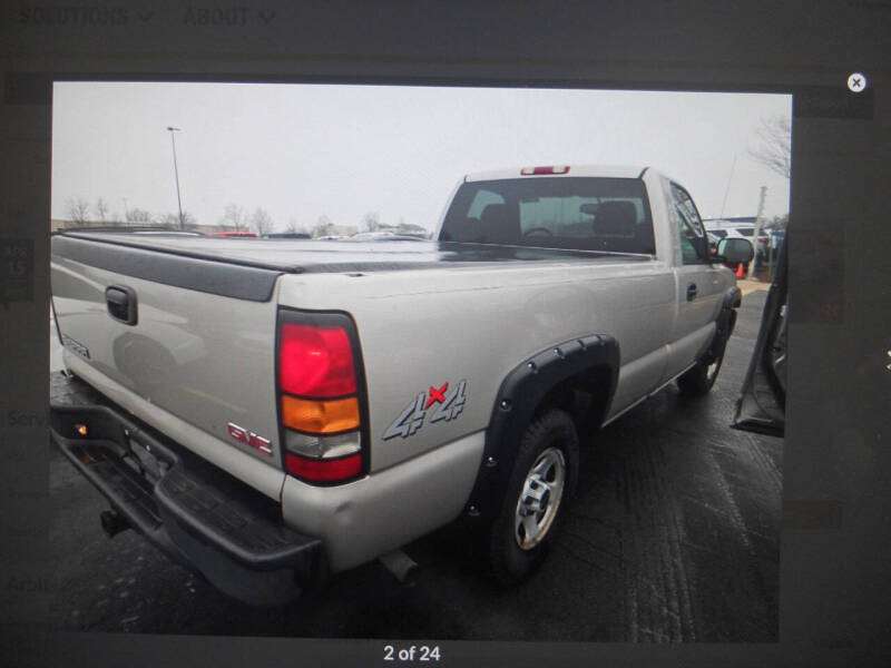 2004 GMC Sierra 1500 Standard - Image 1