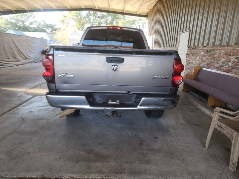 2008 Dodge Ram 1500 Pickup SLT photo 4