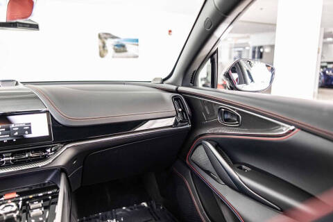 2026 Aston Martin DBX S