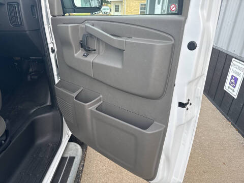 2024 GMC Savana 2500