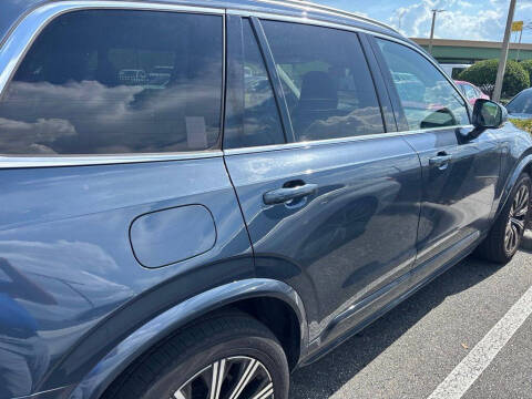 2023 Volvo XC90 B5 Core